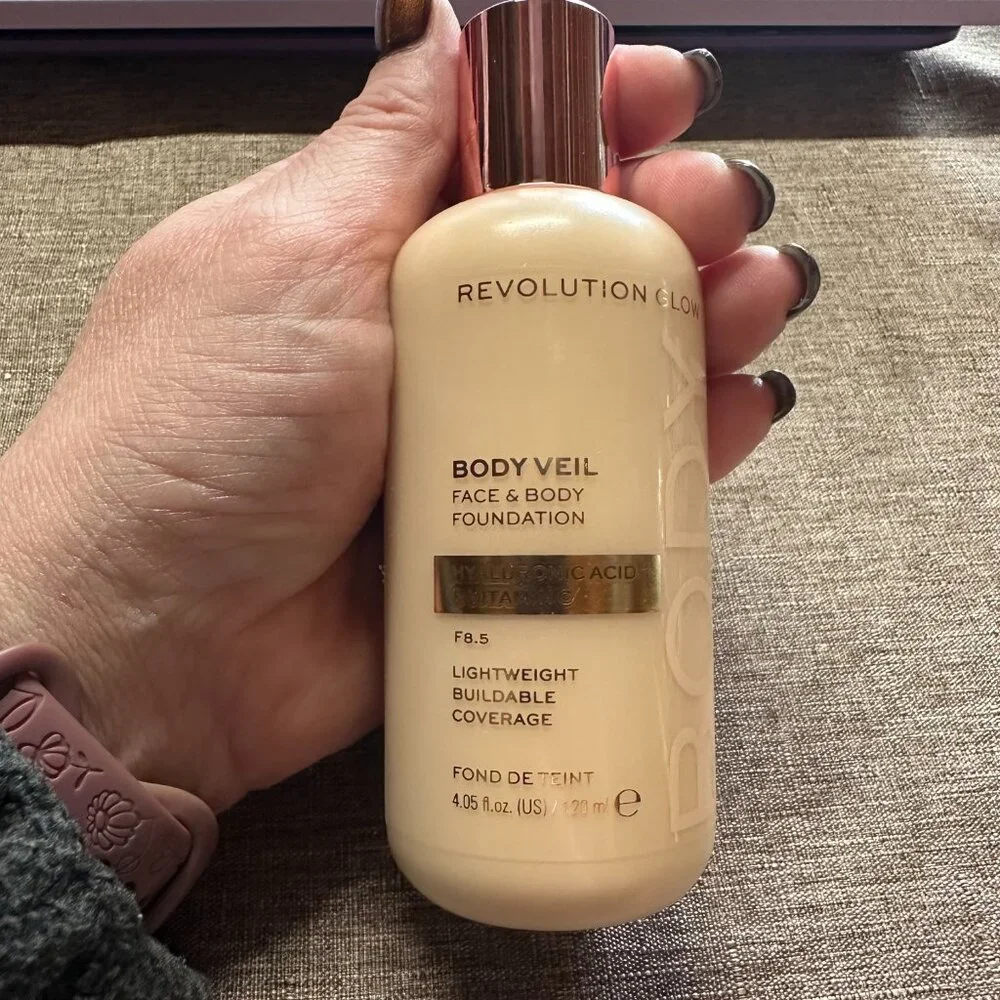 Revolution Glow-Body Veil Foundation - Color F8.5 - 4.05fl oz 120ml *** NEW ***